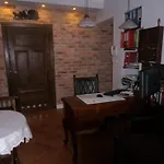 Pod Orzechem W Zaniemyslu Habitación en casa particular Zaniemyśl