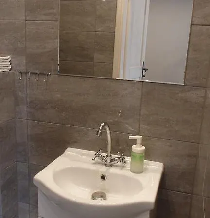 Habitación en casa particular Pod Orzechem W Zaniemyslu *