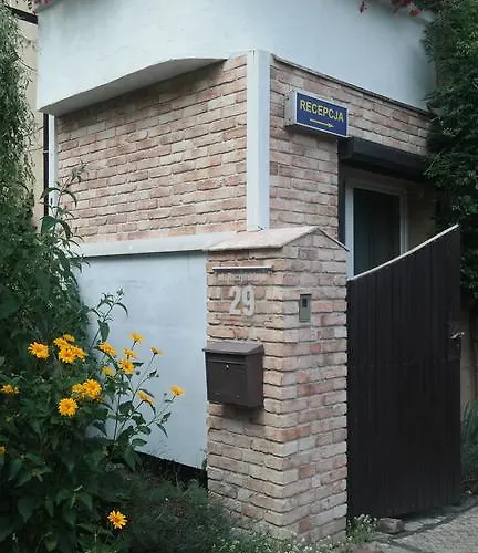 Pod Orzechem W Zaniemyslu Zaniemyśl