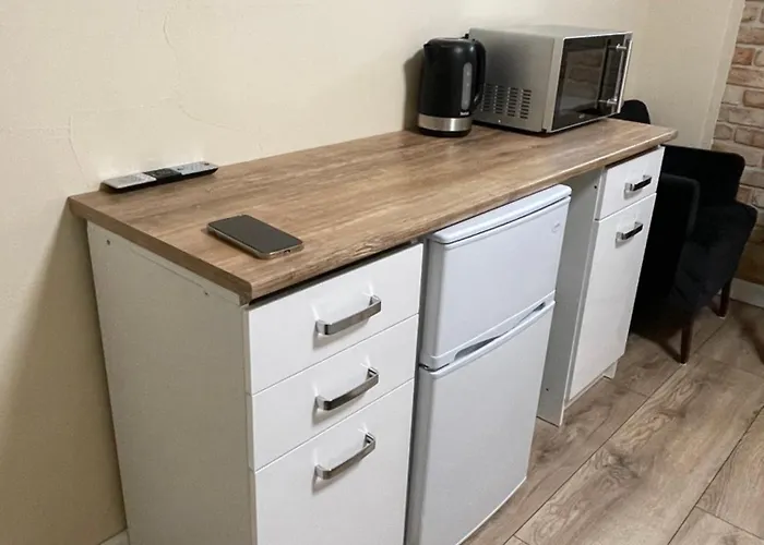 Pod Orzechem W Zaniemyslu Zaniemysl